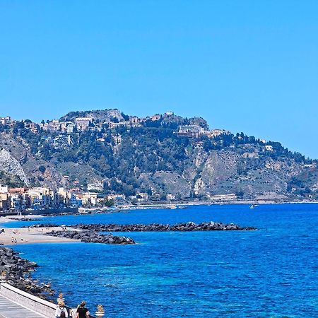 Super Panorama & Astonishing Apartment Seaview ジャルディーニ・ナクソス エクステリア 写真