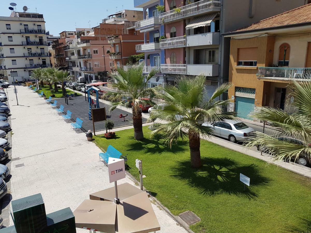 Super Panorama & Astonishing Apartment Seaview ジャルディーニ・ナクソス エクステリア 写真